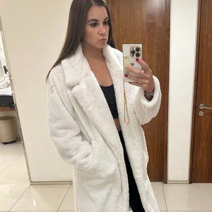 Alo oversized lux faux fur trench in ivory NWT